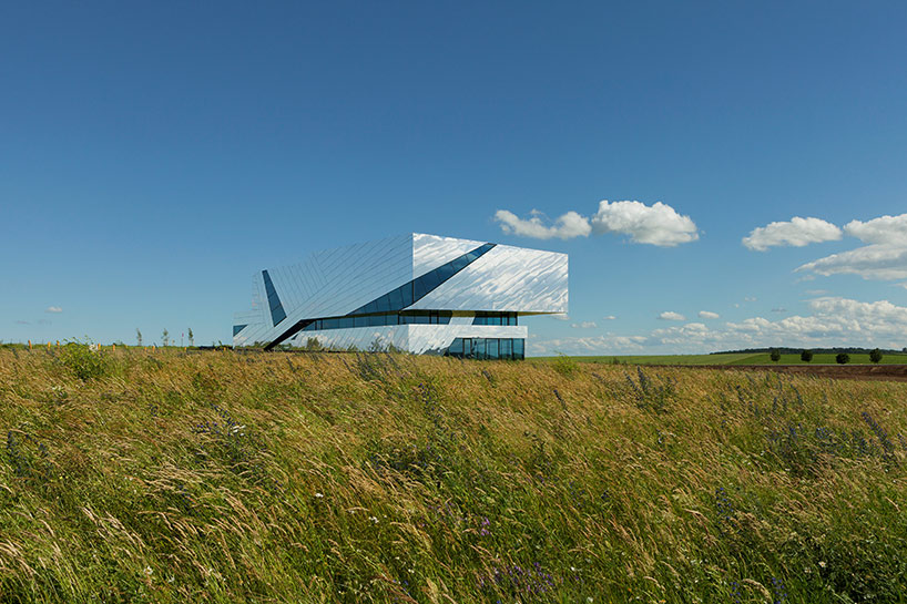 holzer kobler complete the reflective palaon research center