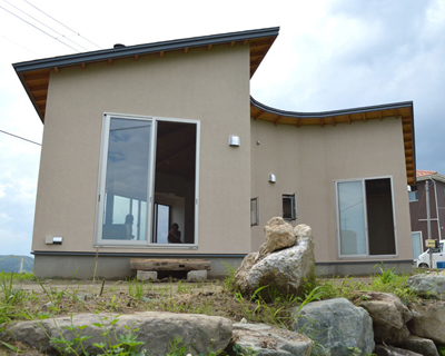 post-disaster residence by fuminori maemi 