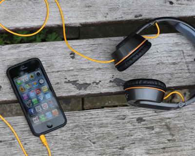 OnBeat solar powered headphones
