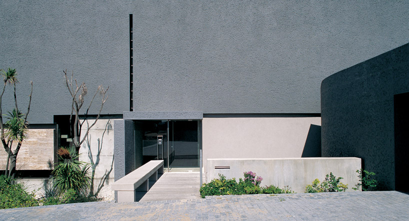 SAOTA's layered melkbos house frames the south african coast