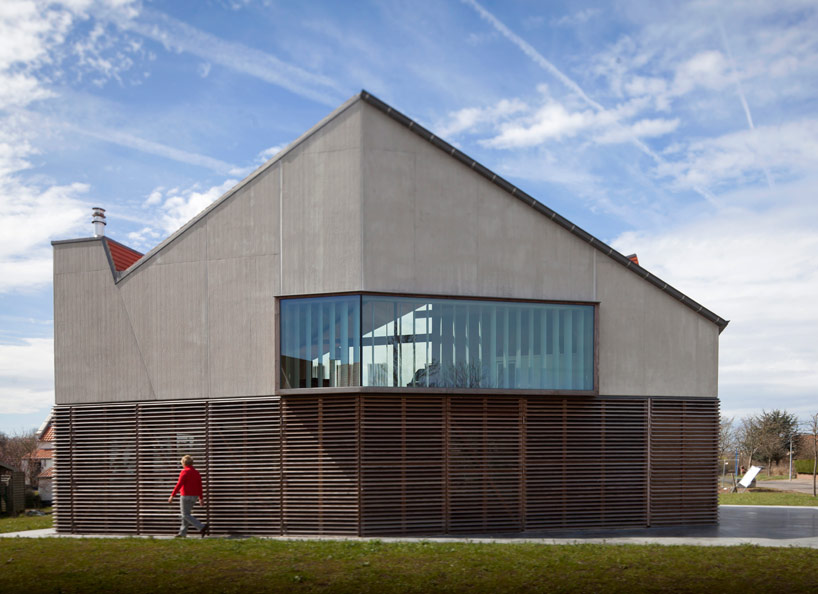 buro-II-&-archi+I-summer-house-V-at-K-designboom05 "/