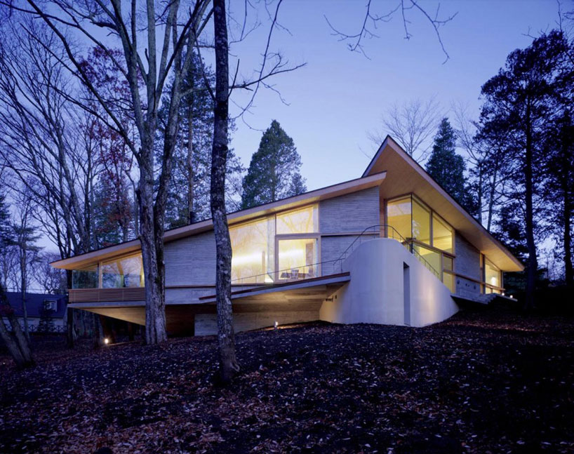 soaring villa on the wing by milligram architectural studio