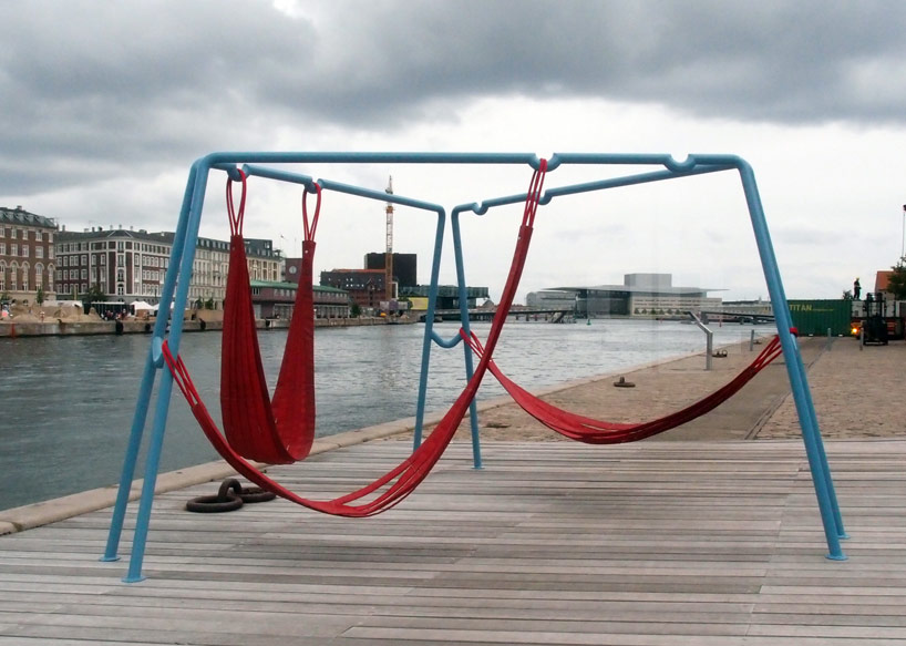 off ground - playful seating elements for public spaces