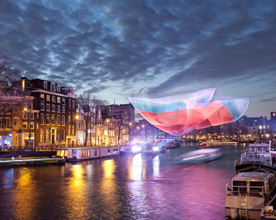 janet echelman: 1.26 installation at the amsterdam light festival