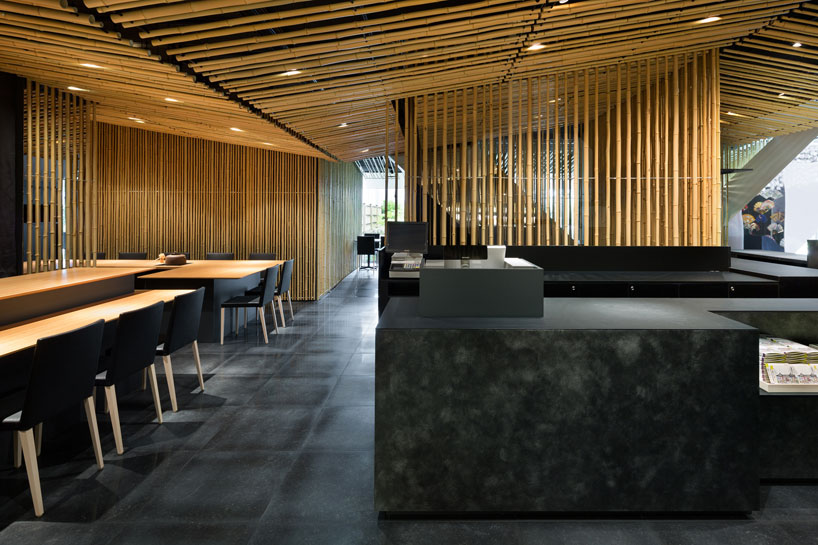 kengo kuma covers jugetsudo kabukiza tearoom in bamboo