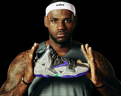 NIKE lebron 11