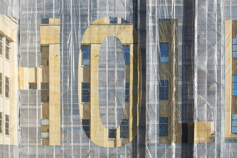 maintenance scaffold becomes art installation for MCA australia