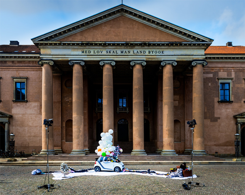 smart-bo-urban-living-room-helle-mardahl-bettery-magazine-designboom02 my urban living room in copenhagen by smart and BoConcept