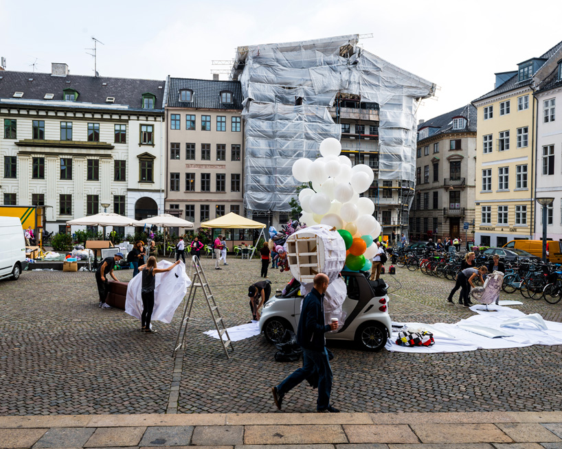 smart-bo-urban-living-room-helle-mardahl-bettery-magazine-designboom08 my urban living room in copenhagen by smart and BoConcept