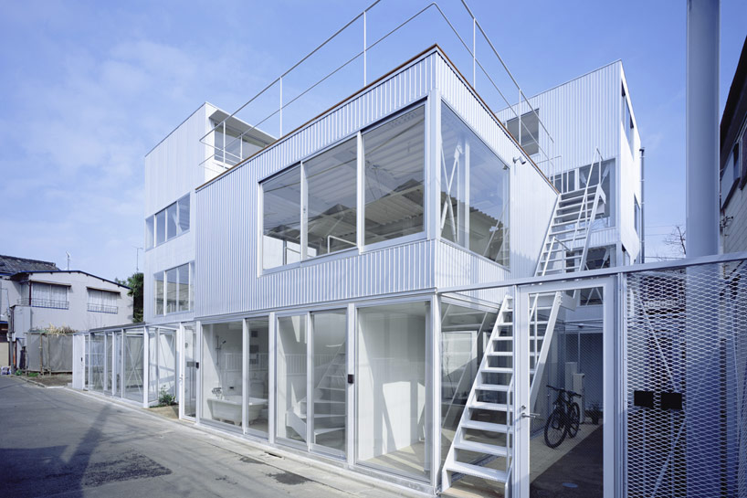 four-in-one: apartment in kamitakada resists tokyo density