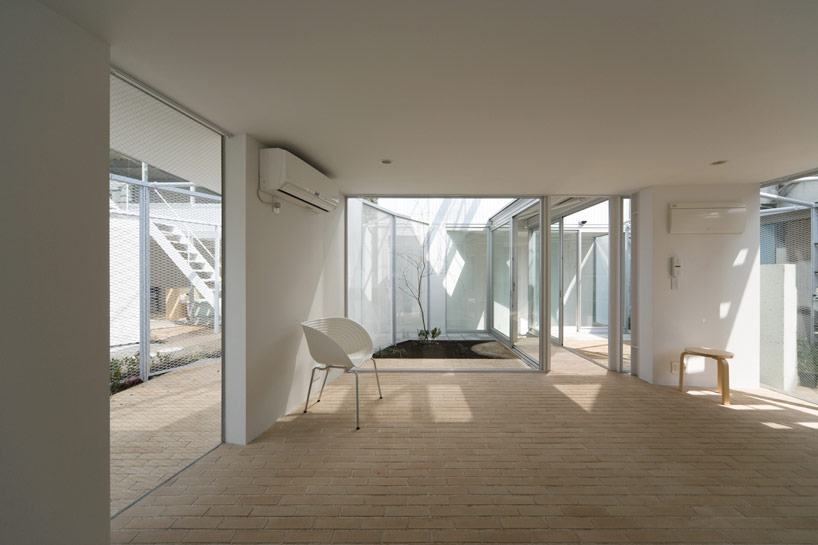 apartment in kamitakada houses nine flats in one complex