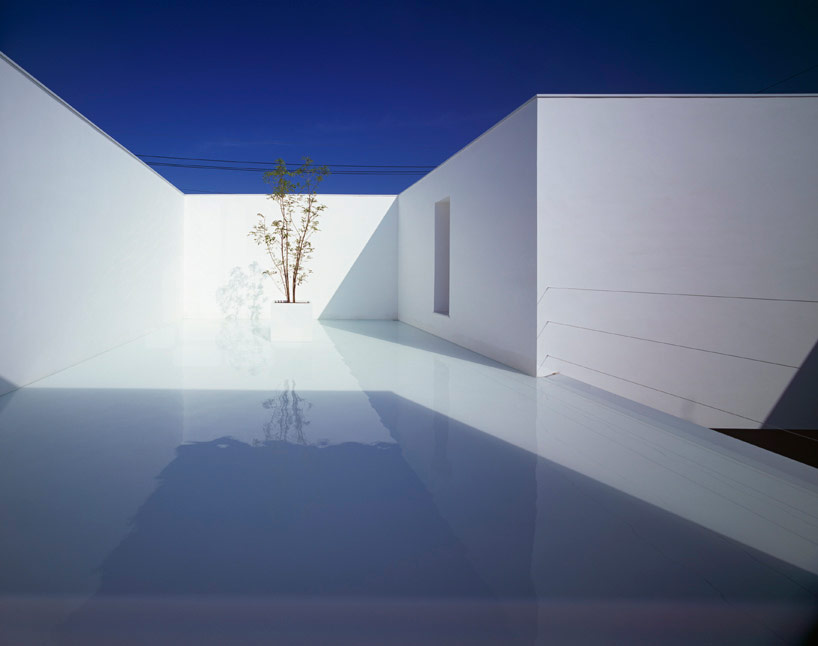 takuro yamamoto architects: white cave house