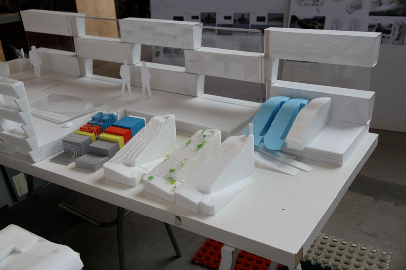 bjarke ingels group: BIG's amagerforbraending ski slope incinerator