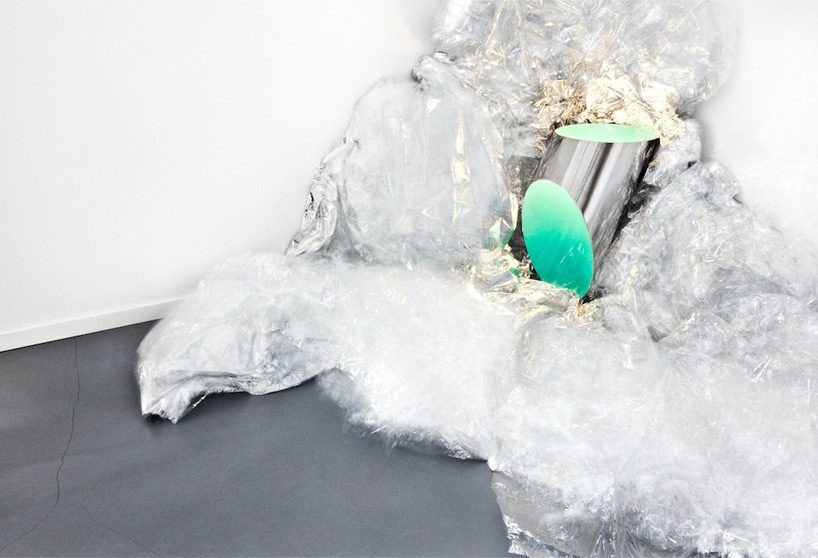 CONTRAST: experimental lighting by julien carretero for victor hunt