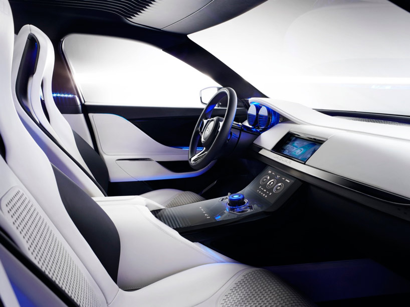 jaguar C-X17 crossover concept unveiled at frankfurt motor show