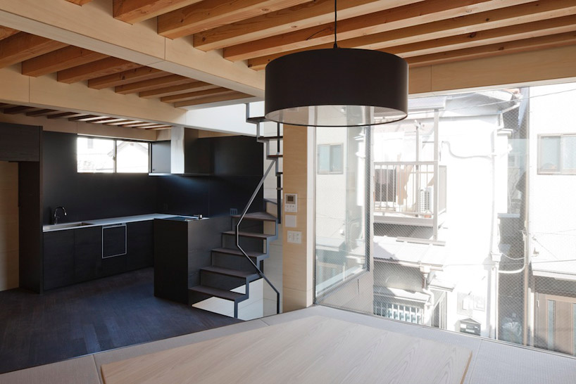 apollo architects and associates alley - designboom apollo architects thin vertical alley house frames tokyo skytree