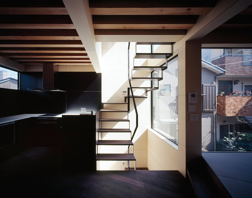 Apollo Architects Thin Vertical Alley House Frames Tokyo Skytree