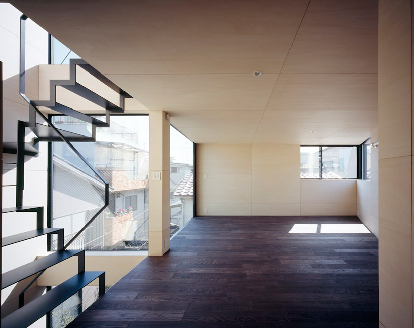 apollo architects and associates alley - designboom apollo architects thin vertical alley house frames tokyo skytree