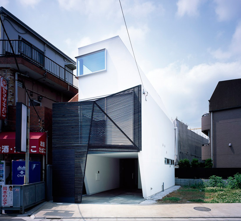 apollo architects design earthquake-resistant sign house