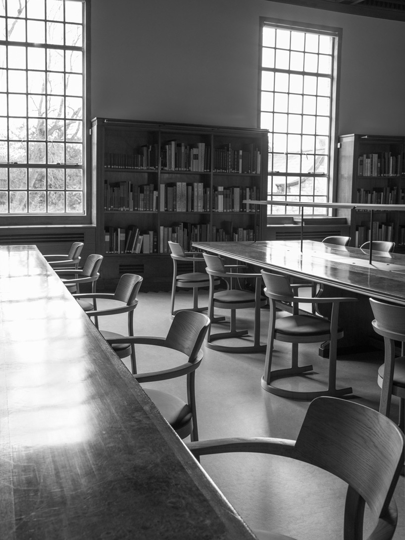 barger osgerby bodleian chair oxford library designboom 
