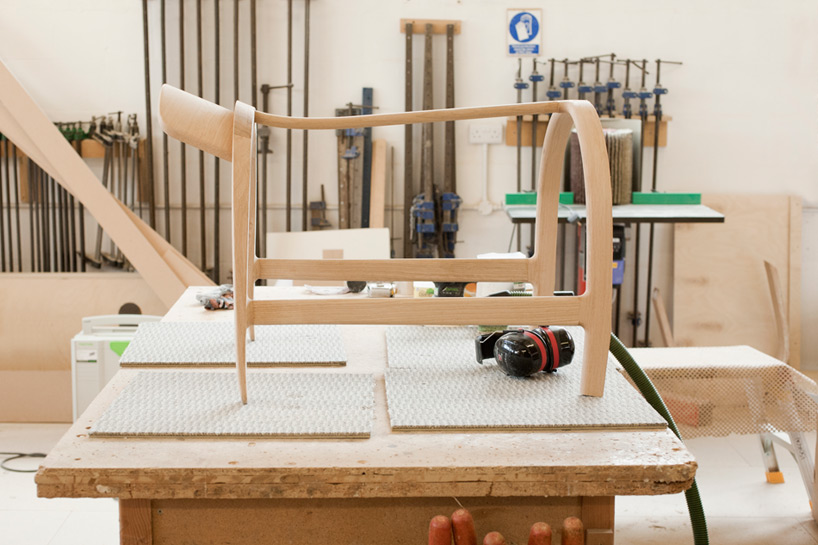 barger osgerby bodleian chair oxford library designboom 