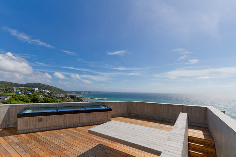 house in akiya by nobuo araki - designboom | architecture & design magazine house in akiya by nobuo araki is a personal observatory