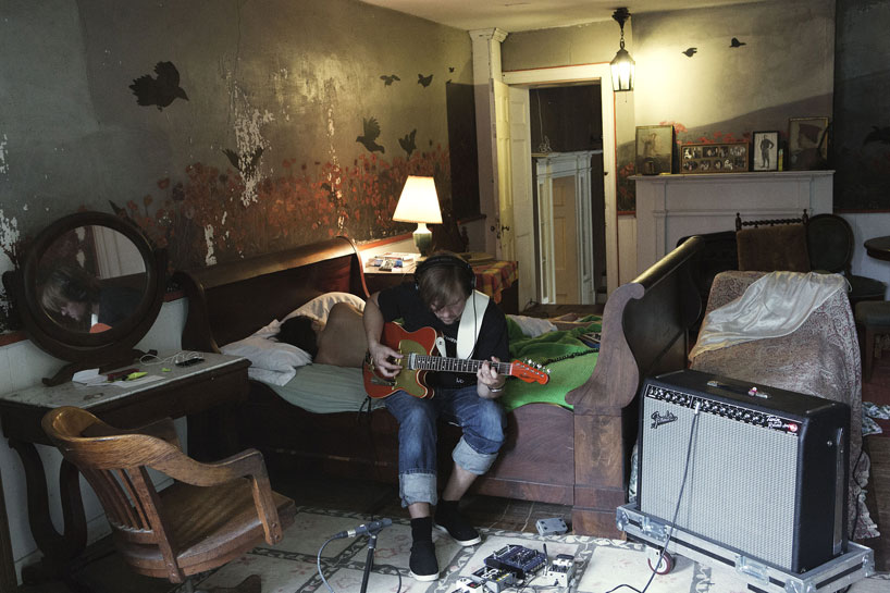 ragnar kjartansson: the visitors at hangarbicocca