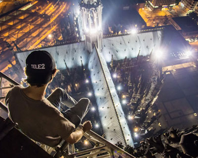 russian skywalkers photograph european buildings from the air
