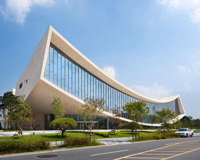 national library of sejong city by SAMOO has swooping roof 