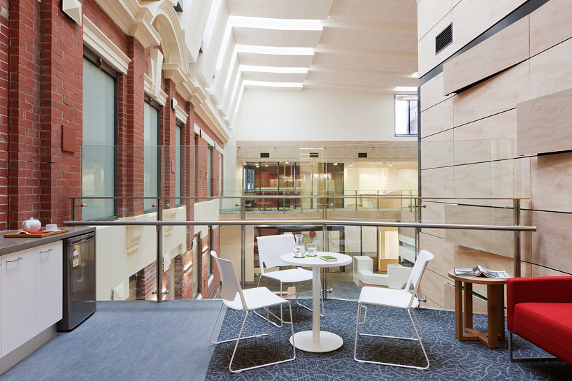billard leece integrate ballarat cancer center with glass tower