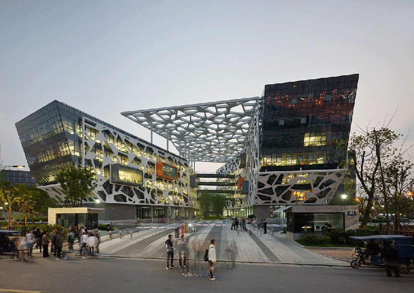 HASSELL designs alibaba headquarters as workplace benchmark