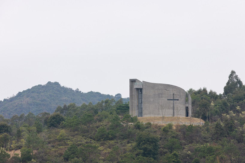 O studio architects curving church of seed in china