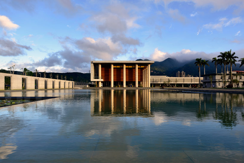KRIS YAO | ARTECH creates tranquil water-moon monastery