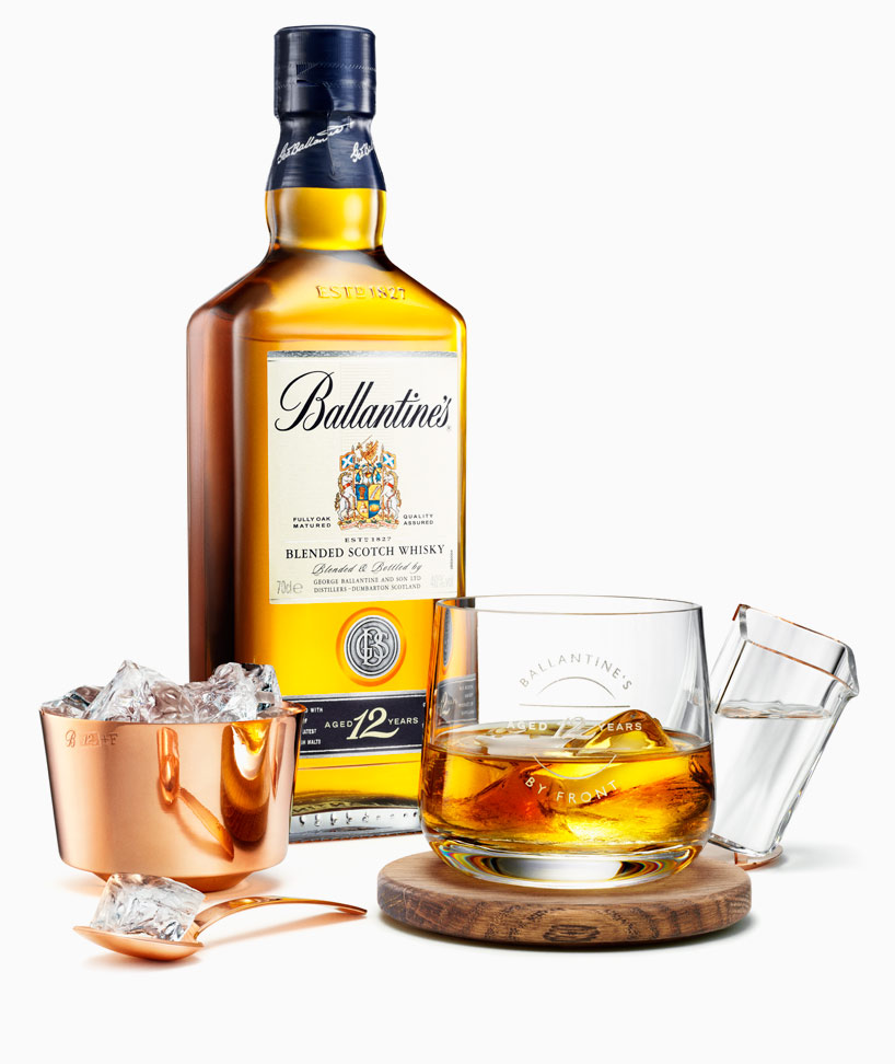front: ballance drinking set for ballantine's whisky