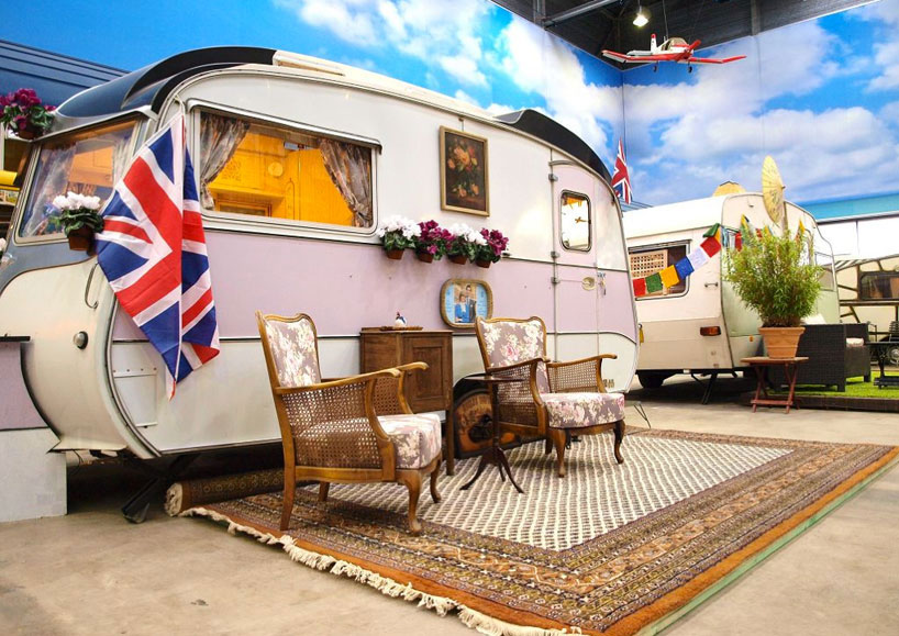 https://static.designboom.com/wp-content/uploads/2013/10/basecamp-an-indoor-vintage-campground-hostel-designboom-14.jpg