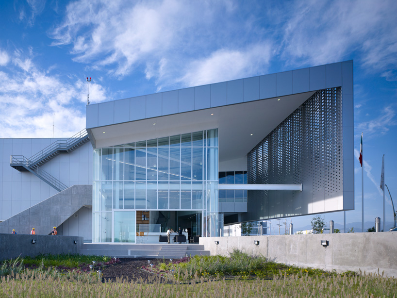 brooks + scarpa: metalsa center for manufacturing innovation