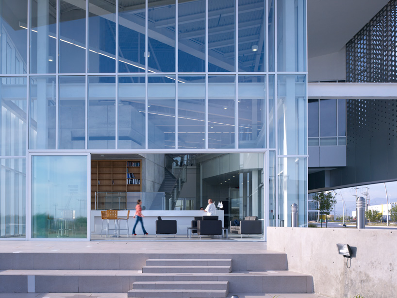 brooks + scarpa: metalsa center for manufacturing innovation