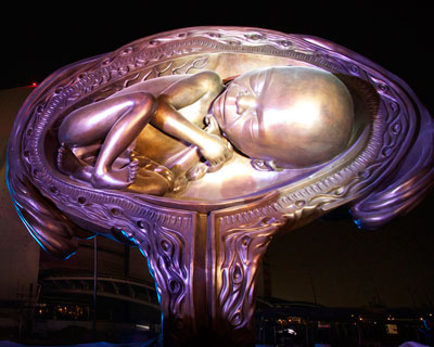 damien hirst unveils fourteen towering fetus sculptures in qatar