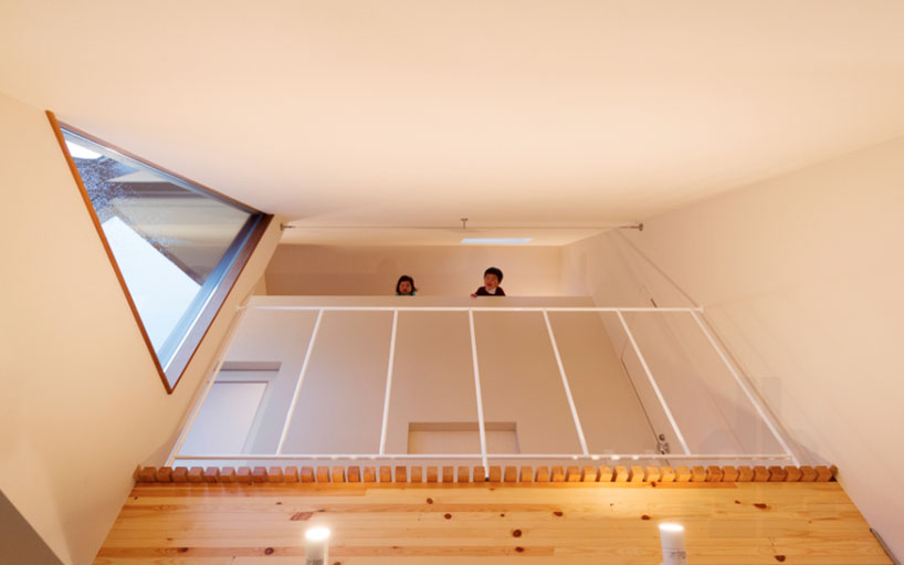 mamiya shinichi design studio interprets /slash as house