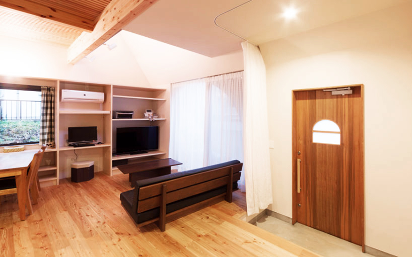 mamiya shinichi design studio interprets /slash as house