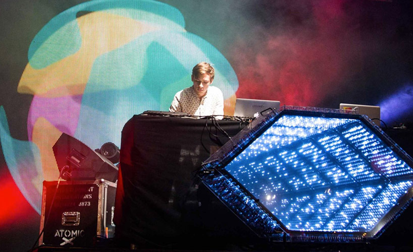 flume the infinity prism tour interactive visuals by toby + pete 