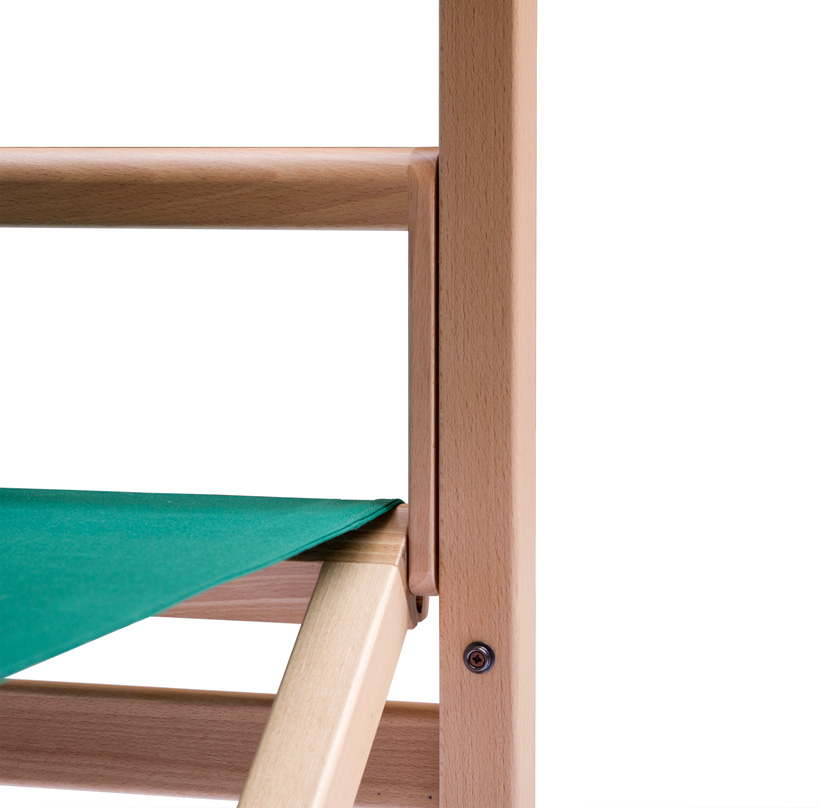 giulio iacchetti designs rolo folding chair as an outdoor shelter