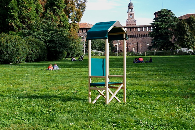 giulio iacchetti designs rolo folding chair as an outdoor shelter