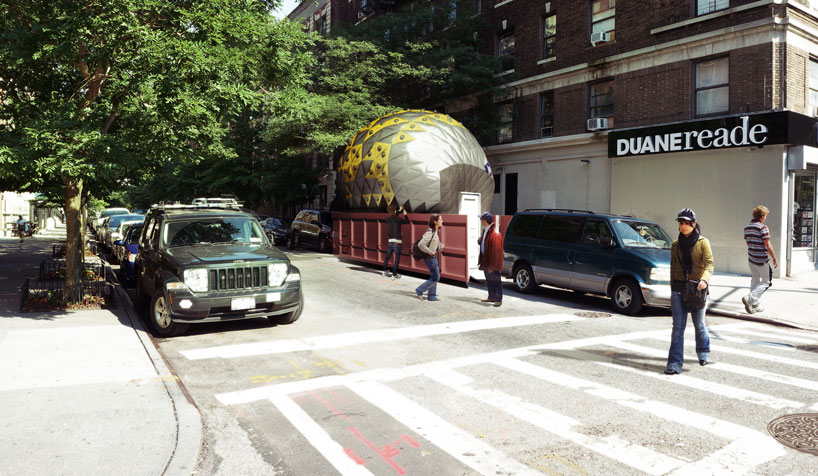 inflato dumpster gives NYC a blow-up mobile learning lab