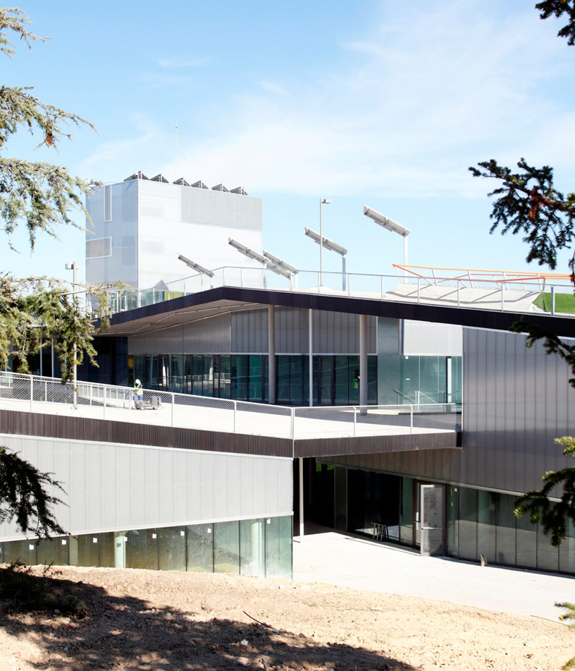 MTM arquitectos construct plaza major at UAM, madrid
