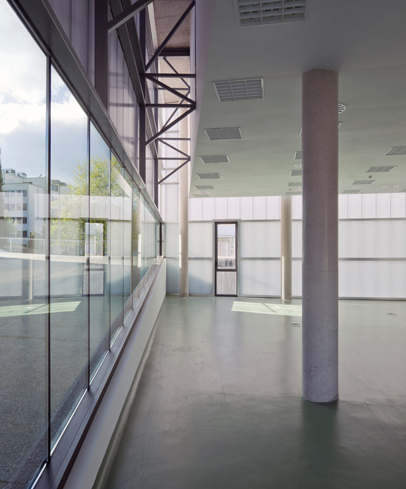 MTM arquitectos construct plaza major at UAM, madrid