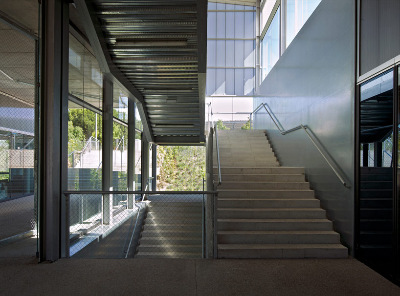 MTM arquitectos construct plaza major at UAM, madrid
