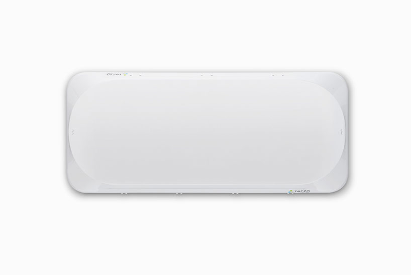 symmetrick roof cargo box for terzo car carrier by nendo