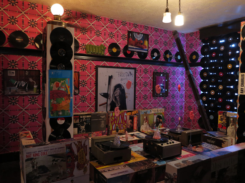 thorsten brinkmann transforms abandoned house into artspace