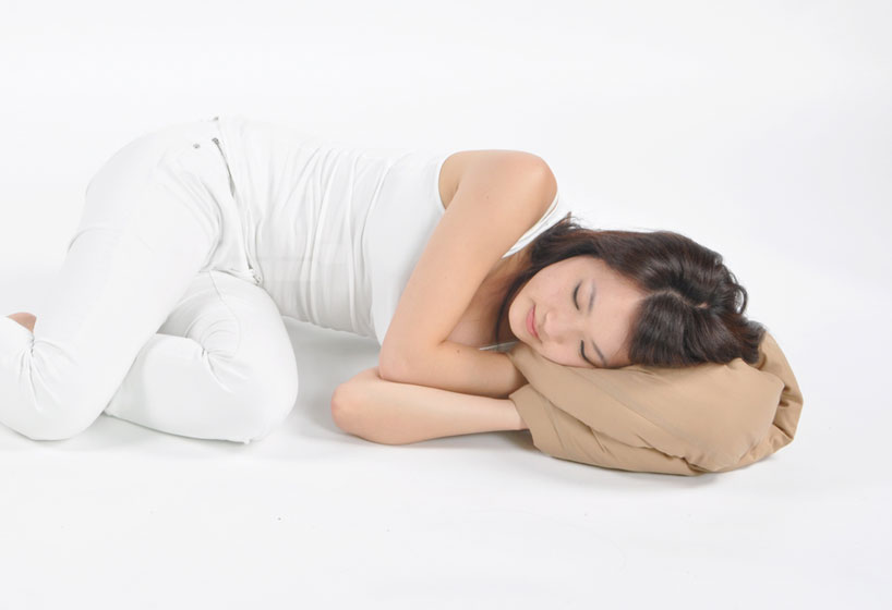 forever pillow by BCXSY & HUZI offers endless resting options